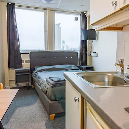 Standard En-Suite Apartment 2 Plymouth Exterior photo