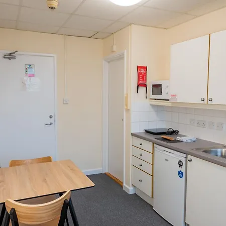 Standard En-Suite Apartment 2 Plymouth Exterior photo