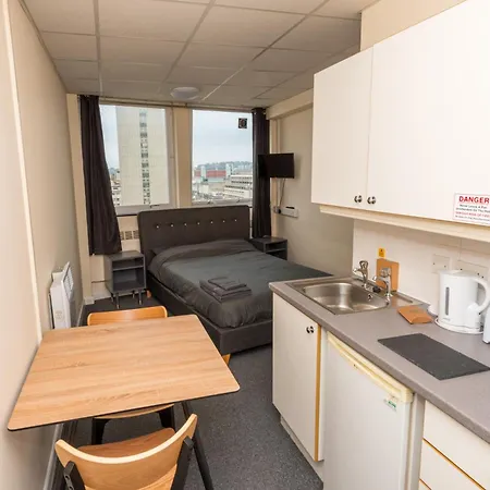 Standard En-Suite Apartment 2 Plymouth Exterior photo
